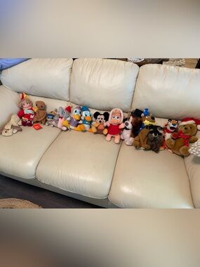 Lot of Vintage Plush Stuffed Animals 1980’s E.T, Mickey Mouse, Muppets, Scooby